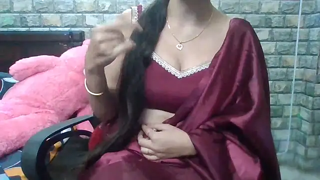 Snapshot of Sexy_iknoor chatting on November 2025 04:34:02 AM Sexy iknoor online show from November 2025 04:34:02 AM