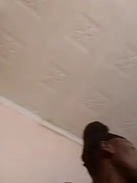 pretty-donna online show from November 2025 06:03:02 AM