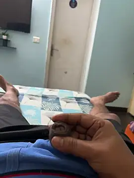 Snapshot of yourheroforfun chatting on April 2026 06:42:01 PM yourheroforfun online show from April 2026 06:42:01 PM