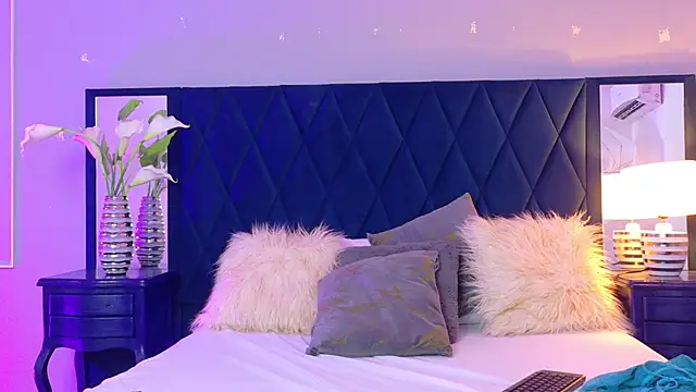 Margaret Saunders online show from December 2025 07:43:02 PM