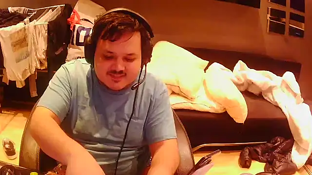 Snapshot of Bebemickey75 chatting on November 2025 12:25:01 AM Bebemickey75 online show from November 2025 12:25:01 AM