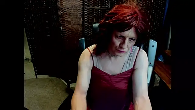 Snapshot of CharlotteAshton chatting on May 2026 12:32:02 PM CharlotteAshton online show from May 2026 12:32:02 PM