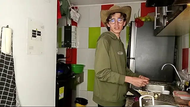 Norehg online show from October 2025 08:44:02 AM