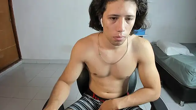 imtonny19 online show from November 2025 03:34:02 PM