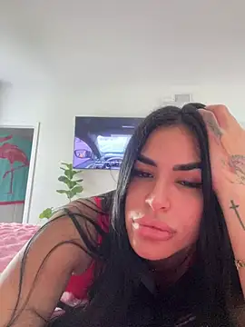 Karoltriguena online show from March 2026 06:55:02 PM