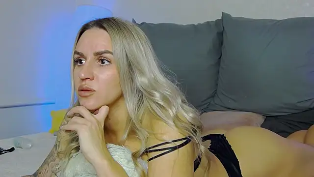 SofiJames online show from November 2025 07:07:01 AM