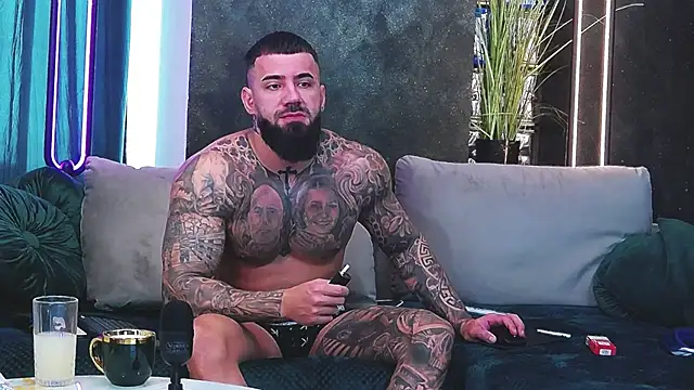 masterkingofmusclee online show from January 2025 08:45:02 AM