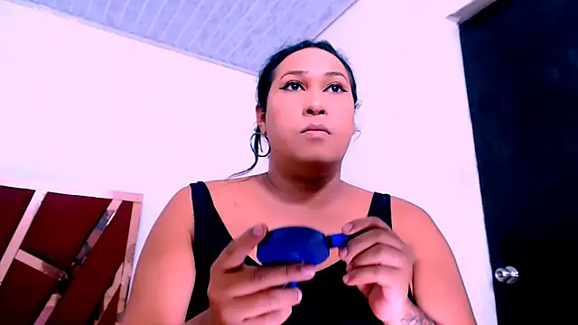 big alondra x online show from November 2025 07:47:01 PM