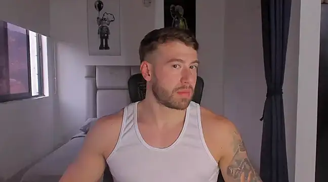 Snapshot of paul_rogerr chatting on February 2025 10:03:02 PM paul rogerr online show from February 2025 10:03:02 PM