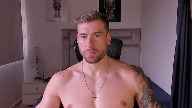 Snapshot of paul_rogerr chatting on October 2025 04:52:01 PM paul rogerr online show from October 2025 04:52:01 PM