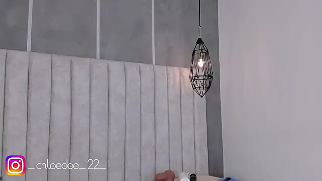 chloe d online show from January 2025 01:53:01 PM