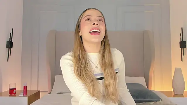 chloe d online show from April 2026 12:21:02 PM