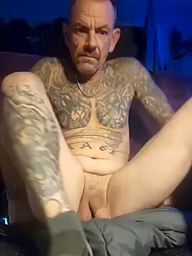 Snapshot of deepstroker42071 chatting on January 2025 06:24:01 AM deepstroker42071 online show from January 2025 06:24:01 AM