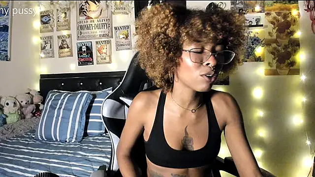 Cristal Jonasxh online show from December 2025 03:48:01 AM
