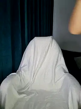 Snapshot of Flower_Pow3r chatting on November 2025 06:01:01 AM Flower Pow3r online show from November 2025 06:01:01 AM