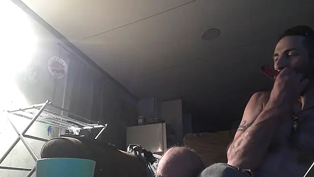 Snapshot of Bi_curious86 chatting on October 2025 03:20:01 AM Bi curious86 online show from October 2025 03:20:01 AM