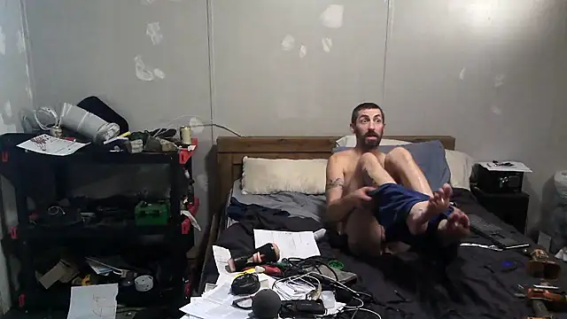 Snapshot of Bi_curious86 chatting on October 2025 11:51:02 PM Bi curious86 online show from October 2025 11:51:02 PM