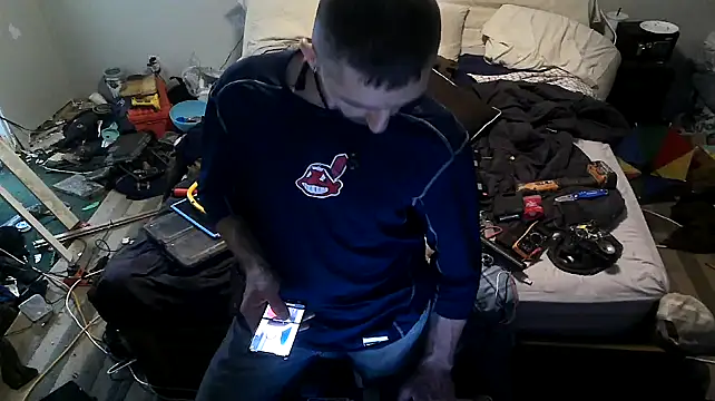 Snapshot of Bi_curious86 chatting on November 2025 03:50:02 AM Bi curious86 online show from November 2025 03:50:02 AM