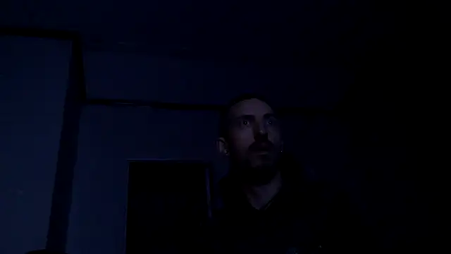 Snapshot of Bi_curious86 chatting on December 2025 08:41:01 AM Bi curious86 online show from December 2025 08:41:01 AM