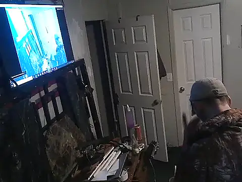 Snapshot of Bi_curious86 chatting on January 2026 05:00:02 AM Bi curious86 online show from January 2026 05:00:02 AM