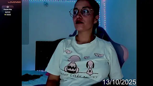 lady hana28 online show from November 2025 01:21:02 PM