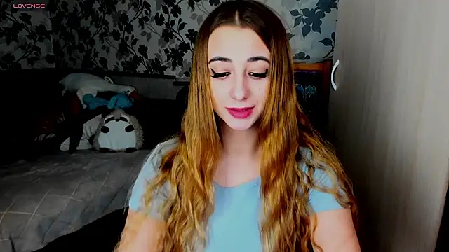 Snapshot of weakness4u chatting on February 2025 04:47:01 AM weakness4u online show from February 2025 04:47:01 AM