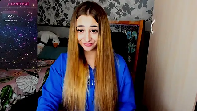 Snapshot of weakness4u chatting on February 2025 05:20:01 AM weakness4u online show from February 2025 05:20:01 AM