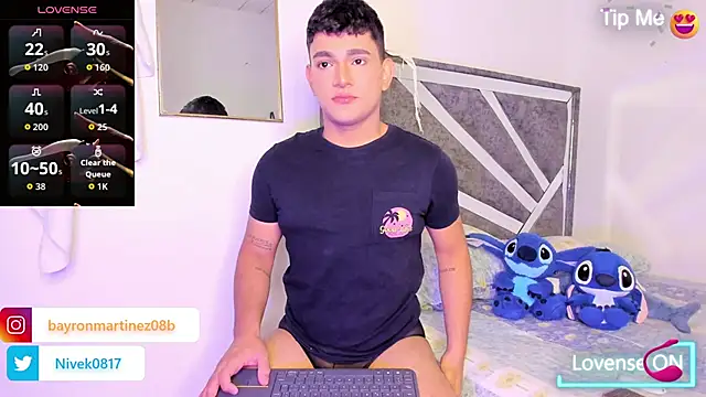 Snapshot of niall_falcon chatting on February 2026 01:14:01 AM niall falcon online show from February 2026 01:14:01 AM