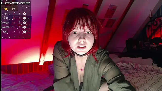 RubyLynxx online show from November 2025 02:32:02 PM