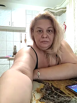 Snapshot of AriannaMilf chatting on July 2026 09:08:02 PM AriannaMilf online show from July 2026 09:08:02 PM