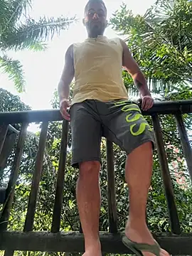 Snapshot of Juan_Castano chatting on December 2024 09:30:02 PM Juan Castano online show from December 2024 09:30:02 PM