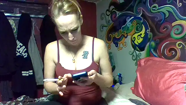 Snapshot of 4EyedSluttyGinger chatting on January 2025 06:05:02 PM 4EyedSluttyGinger online show from January 2025 06:05:02 PM