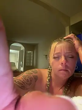 brittney099 online show from July 2026 07:16:02 AM