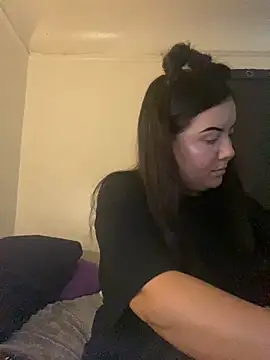 xocrybaby online show from October 2025 12:31:02 AM