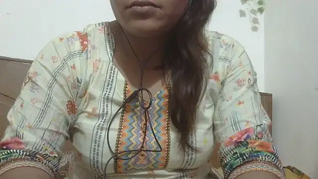Snapshot of shekira99 chatting on July 2026 02:08:02 PM shekira99 online show from July 2026 02:08:02 PM