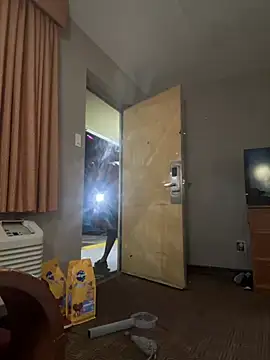 Stressreliever82 online show from April 2026 02:22:02 AM