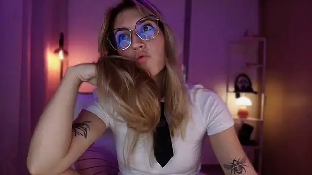 Dakotaa  online show from March 2026 01:10:01 AM