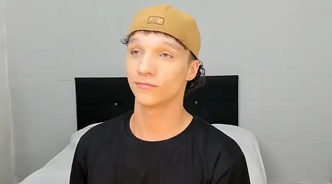 Snapshot of angelcortes chatting on March 2025 07:02:02 PM angelcortes online show from March 2025 07:02:02 PM