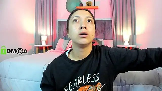 Snapshot of CoralineRicce_ chatting on September 2025 09:15:01 PM CoralineRicce online show from September 2025 09:15:01 PM