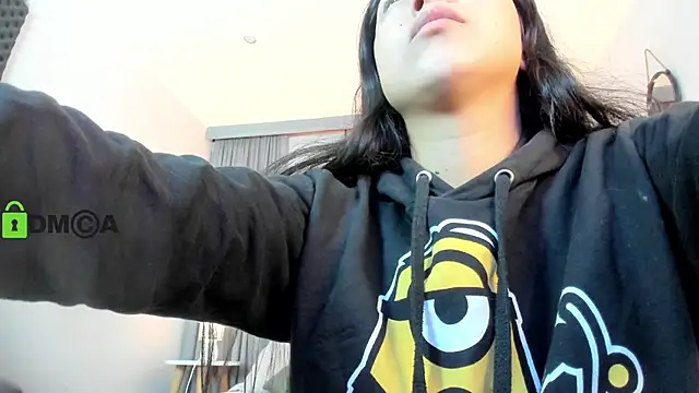 Snapshot of CoralineRicce_ chatting on September 2025 09:40:02 PM CoralineRicce online show from September 2025 09:40:02 PM