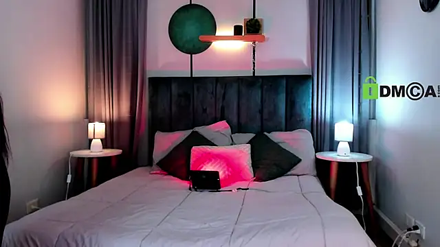 Snapshot of CoralineRicce_ chatting on November 2025 09:59:01 PM CoralineRicce online show from November 2025 09:59:01 PM