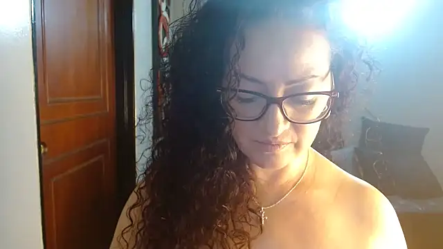 Snapshot of MATURETOPASIO chatting on January 2025 01:00:01 AM MATURETOPASIO online show from January 2025 01:00:01 AM