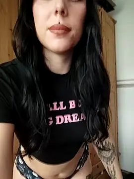 Snapshot of Provocunt chatting on November 2025 12:27:02 PM Provocunt online show from November 2025 12:27:02 PM