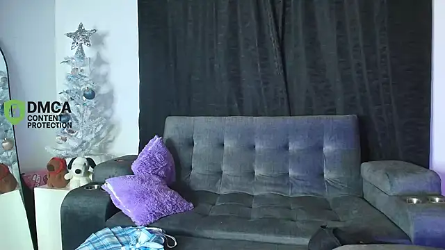 yungelitamor  online show from January 2026 05:00:01 AM