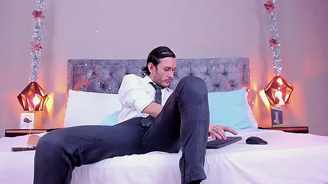 jeanpiere  online show from December 2024 04:02:02 AM