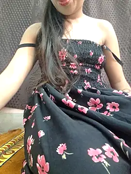 Snapshot of Roshni_98 chatting on February 2025 08:29:02 AM Roshni 98 online show from February 2025 08:29:02 AM