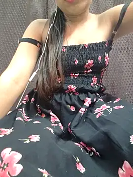 Snapshot of Roshni_98 chatting on March 2025 09:18:02 AM Roshni 98 online show from March 2025 09:18:02 AM