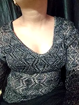 Snapshot of Roshni_98 chatting on November 2025 04:51:02 PM Roshni 98 online show from November 2025 04:51:02 PM