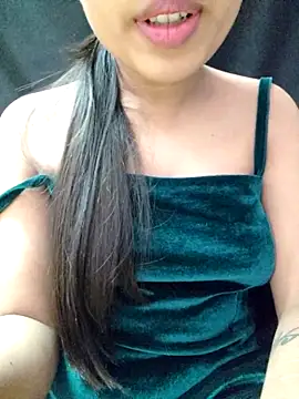 Snapshot of Roshni_98 chatting on November 2025 06:45:01 AM Roshni 98 online show from November 2025 06:45:01 AM