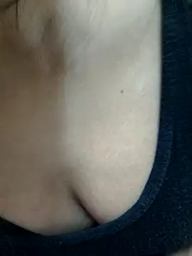 Snapshot of Roshni_98 chatting on November 2025 07:25:01 AM Roshni 98 online show from November 2025 07:25:01 AM